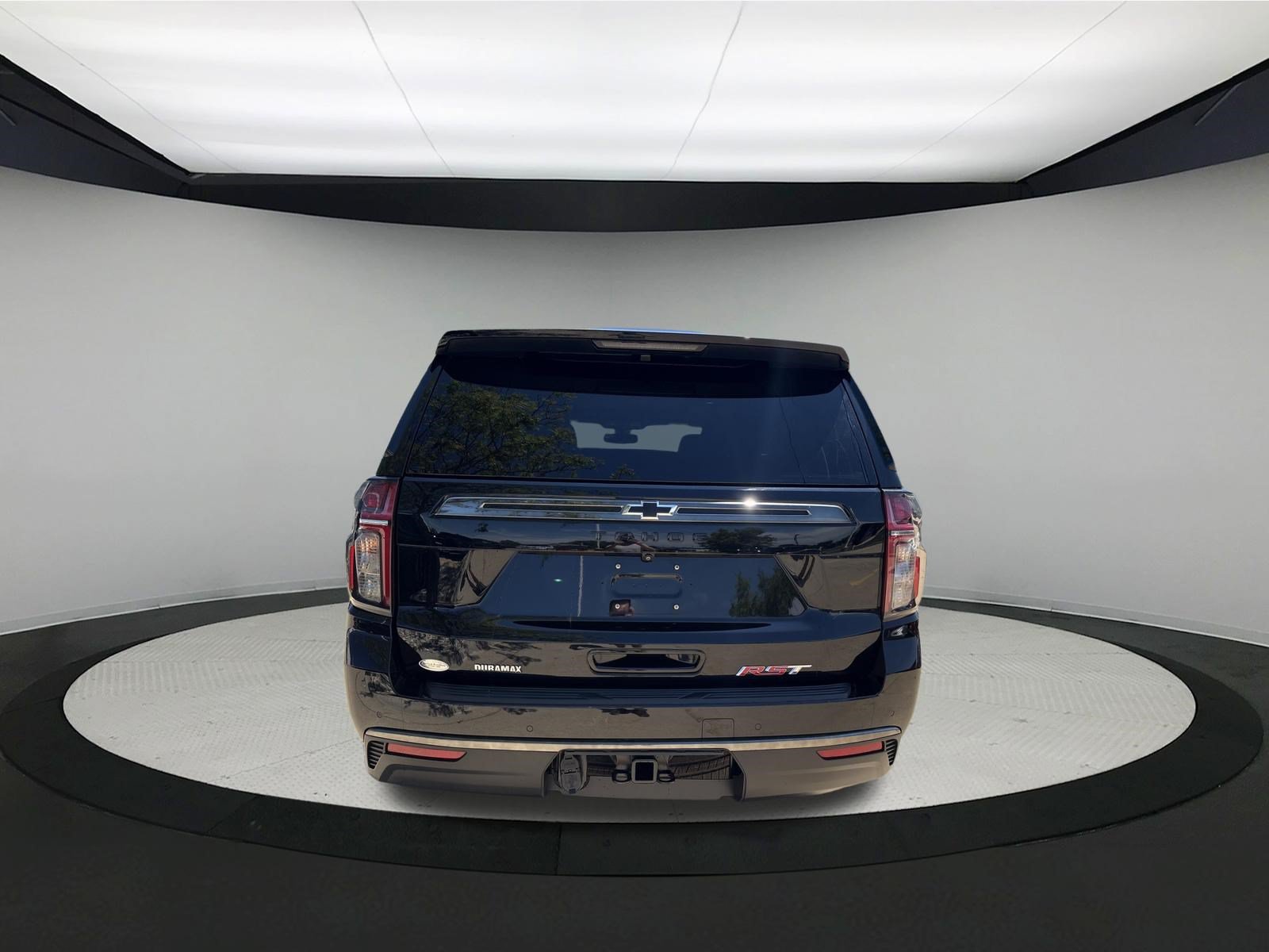 Used 2022 Chevrolet Tahoe RST w/ Luxury Package AWD/4WD image 4