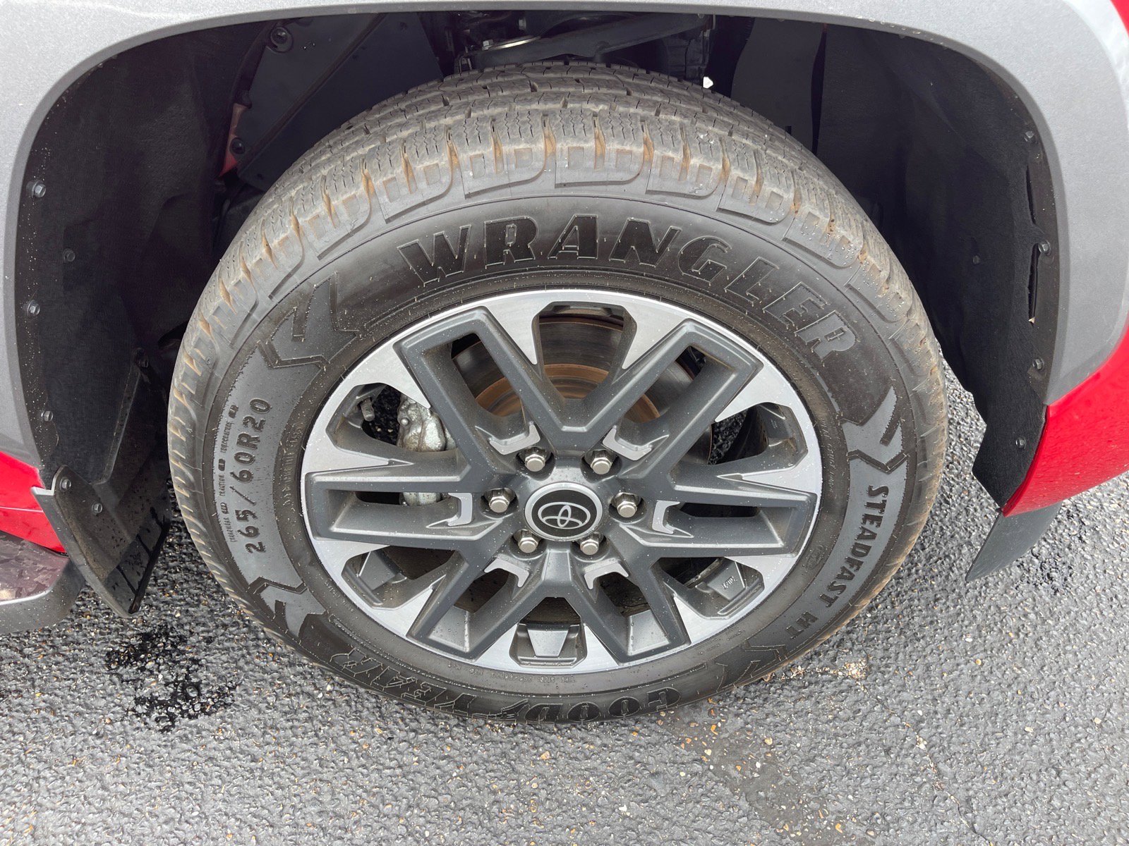 Used 2024 Toyota Sequoia Limited w/ Tow Technology Package AWD/4WD image 22