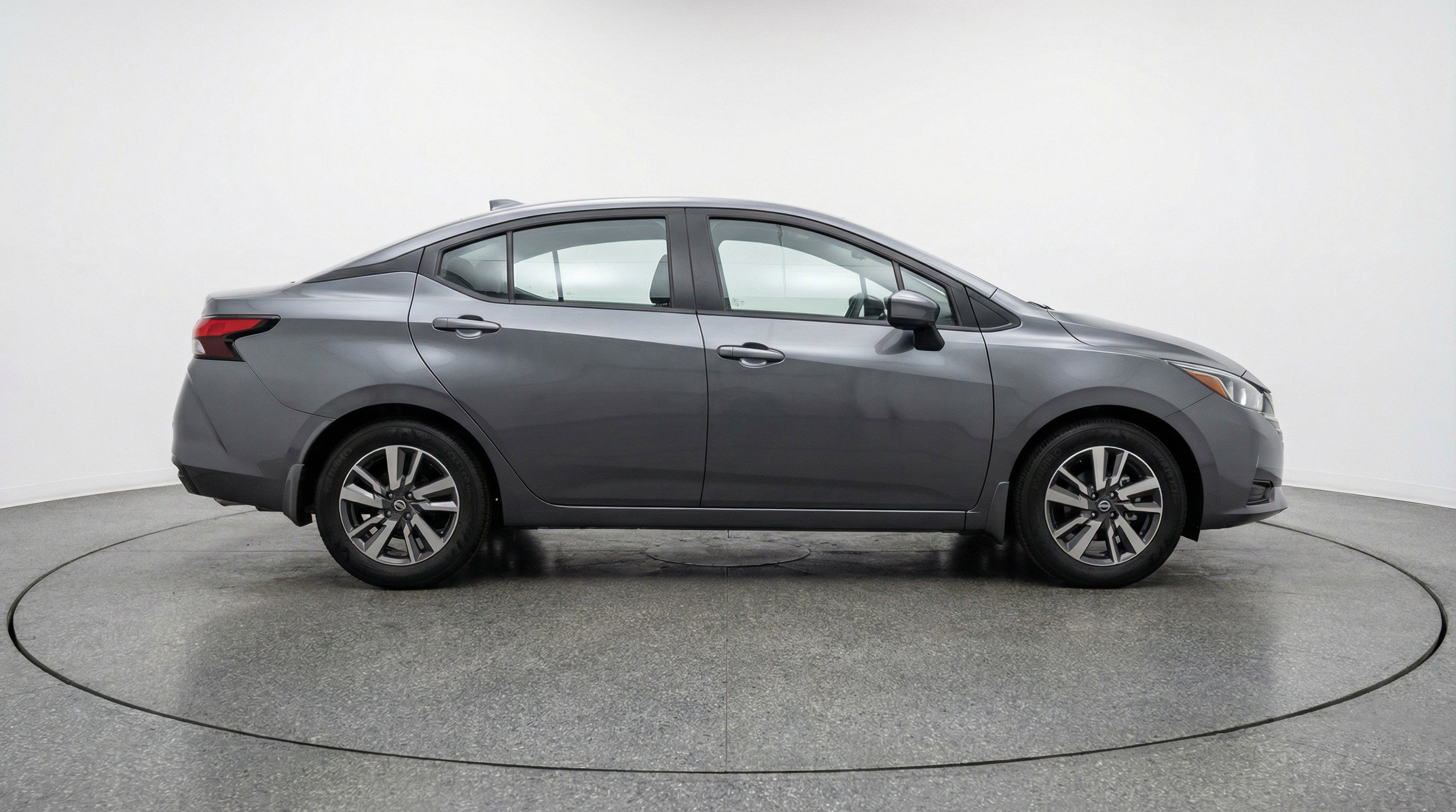 Used 2025 Nissan Versa SV FWD image 11