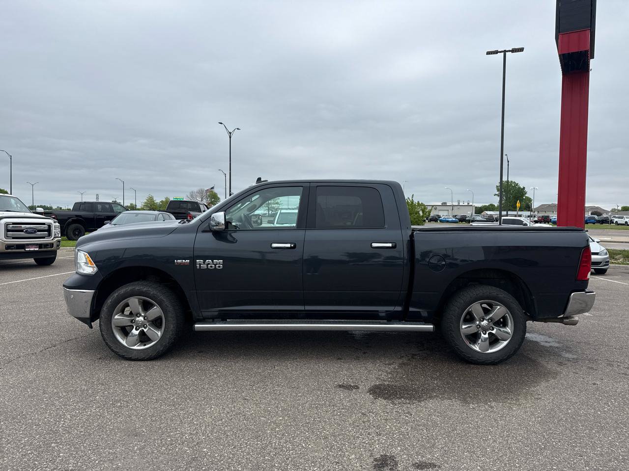 Used 2017 RAM 1500 Big Horn AWD/4WD image 2