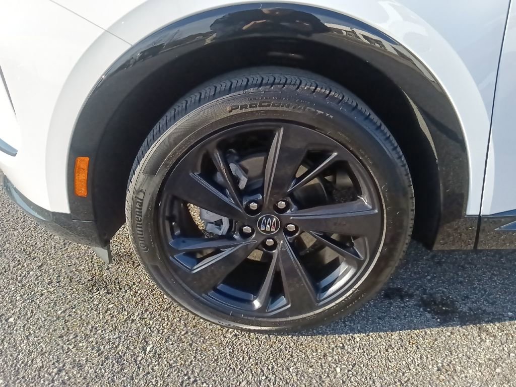 Used 2025 Buick Envision Sport Touring image 10