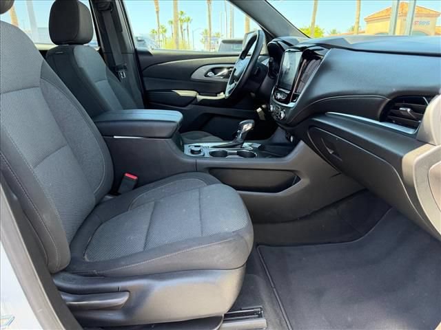 Certified 2023 Chevrolet Traverse LT w/ Rear Camera Mirror Package AWD/4WD image 13