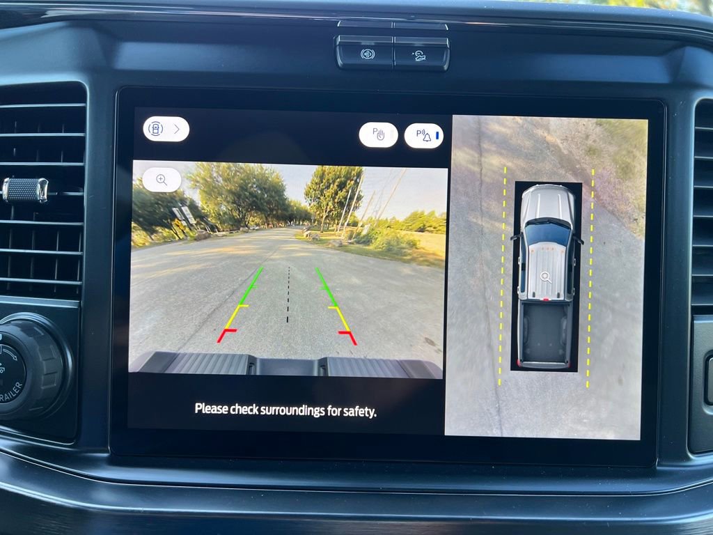 New 2026 Ford F350 Lariat w/ Black Appearance Package image 28