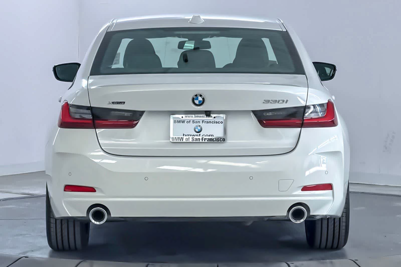 Used 2024 BMW 330i xDrive Sedan w/ Convenience Package AWD/4WD image 7