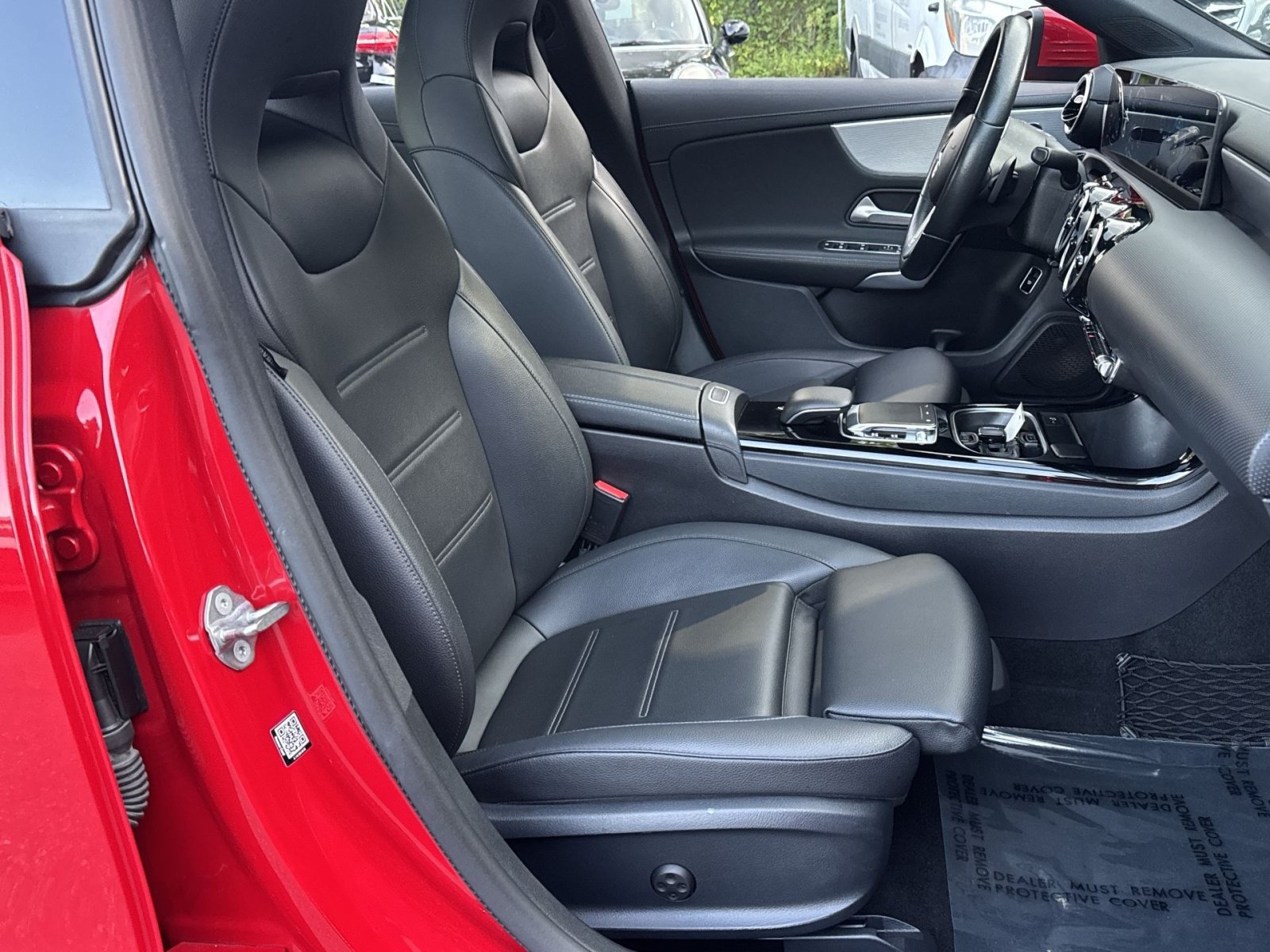 Used 2020 Mercedes-Benz CLA 250 4MATIC image 32