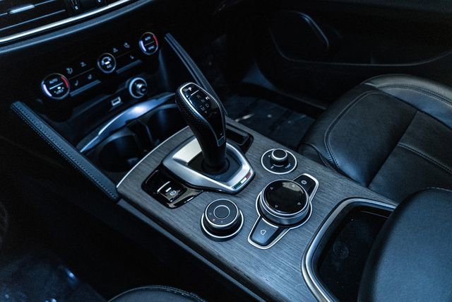 Used 2022 Alfa Romeo Stelvio Ti image 26