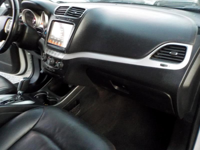 Used 2019 Dodge Journey GT image 26