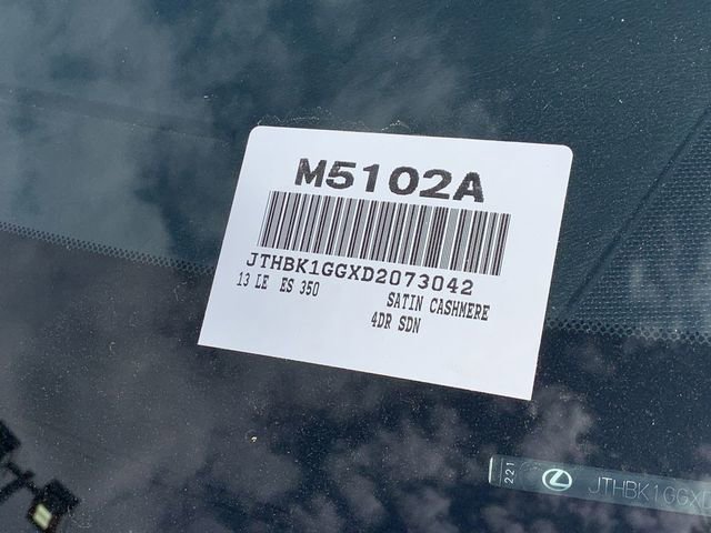 Used 2013 Lexus ES 350 w/ Luxury Pkg image 38