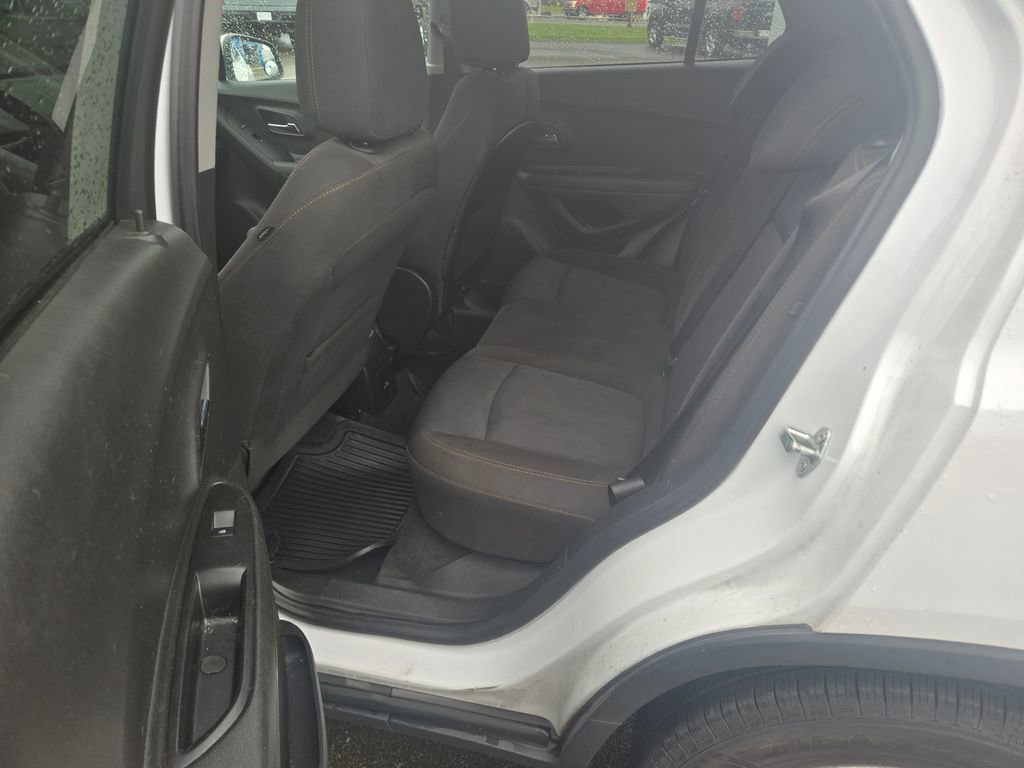Used 2019 Chevrolet Trax LT AWD/4WD image 8