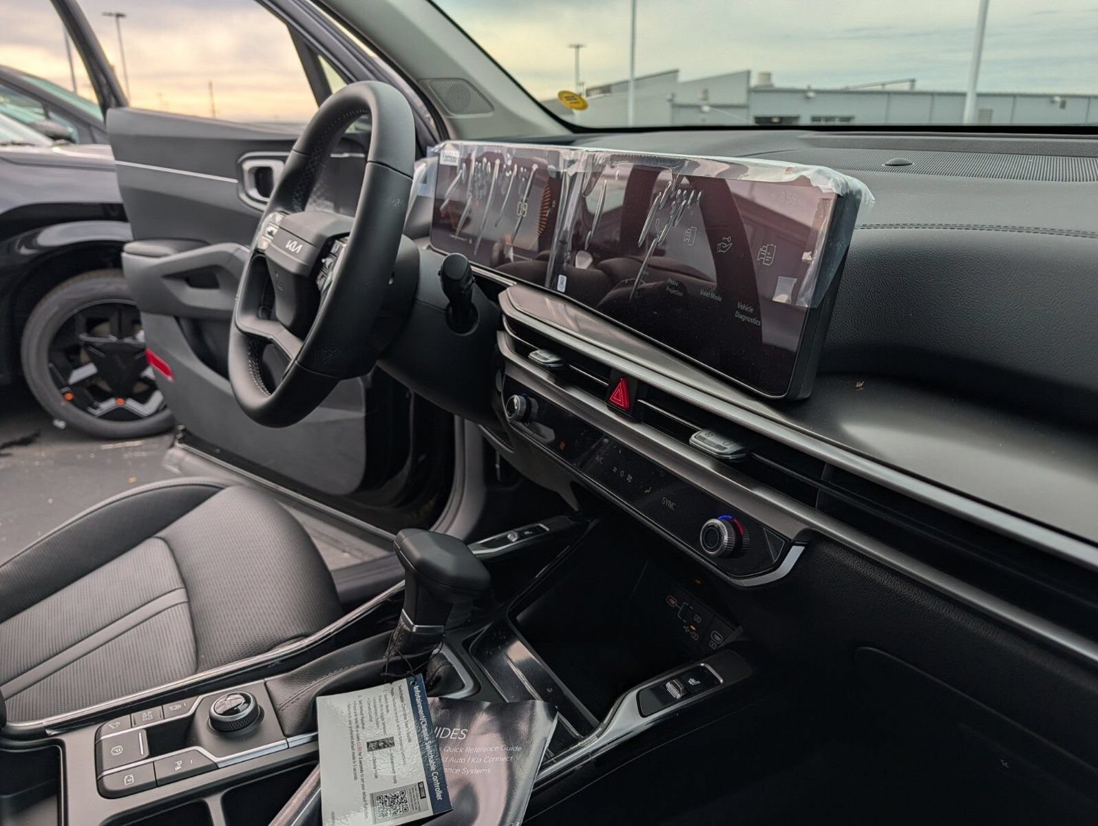 New 2026 Kia Sorento S w/ S Panoramic Sunroof Package FWD image 31