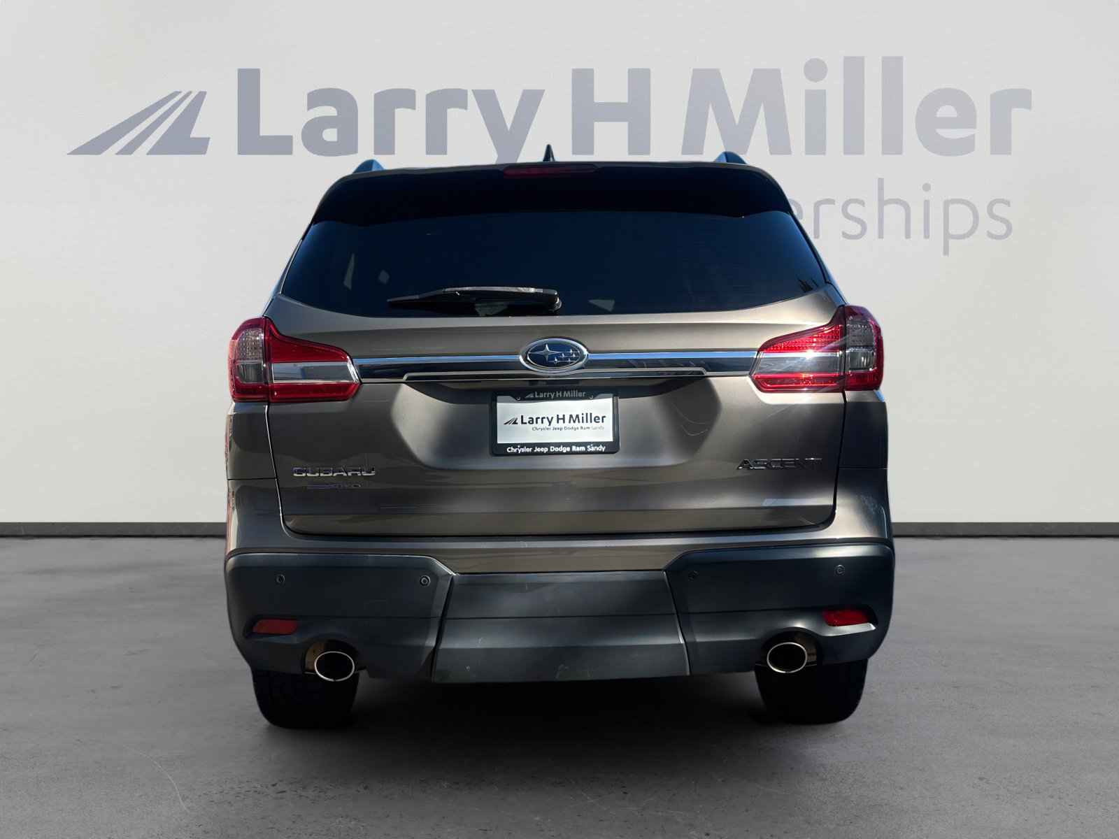 Used 2021 Subaru Ascent Premium w/ Convenience Package AWD/4WD image 4