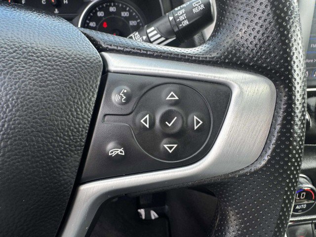 Used 2023 GMC Terrain SLE w/ Driver Convenience Package image 27
