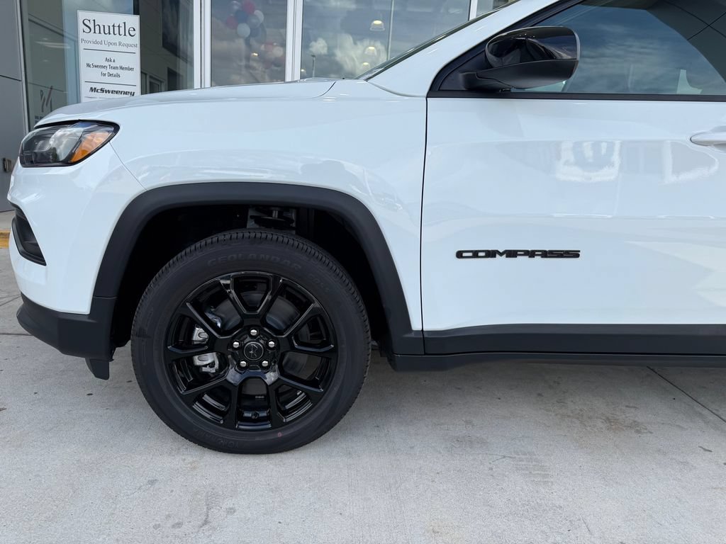 New 2026 Jeep Compass Latitude AWD/4WD image 25