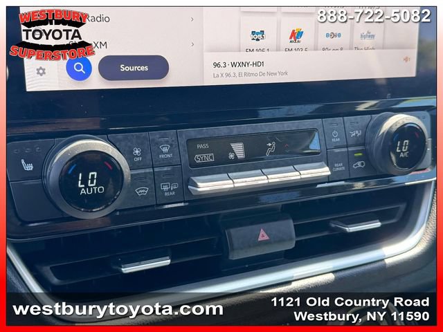 Certified 2024 Toyota Grand Highlander AWD image 31
