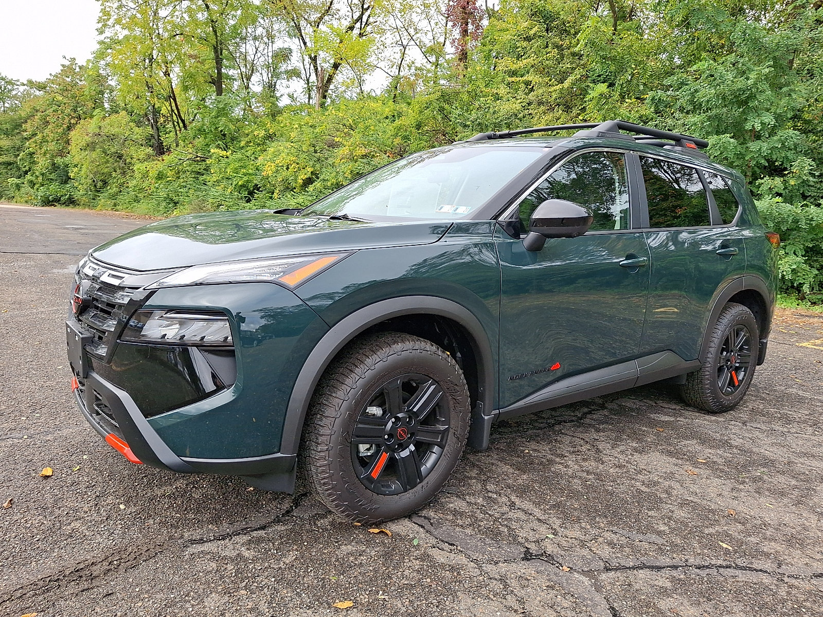 New 2026 Nissan Rogue SV AWD/4WD image 2