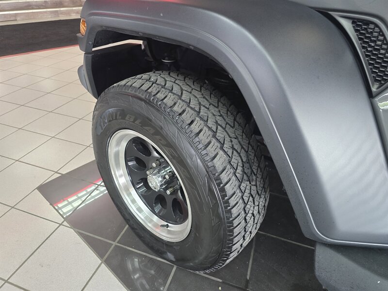 Used 2020 Jeep Gladiator Sport w/ Quick Order Package 24S image 32