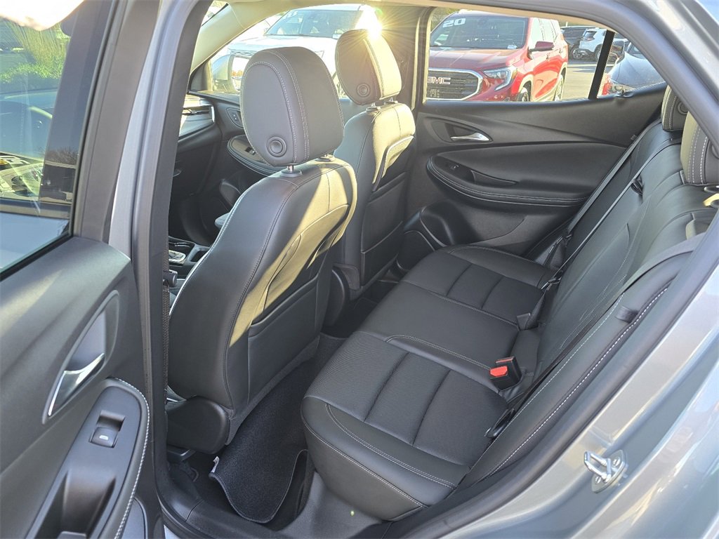 Certified 2024 Buick Encore GX Avenir image 24