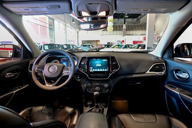 Used 2022 Jeep Cherokee Limited w/ Mopar Interior Package image 26