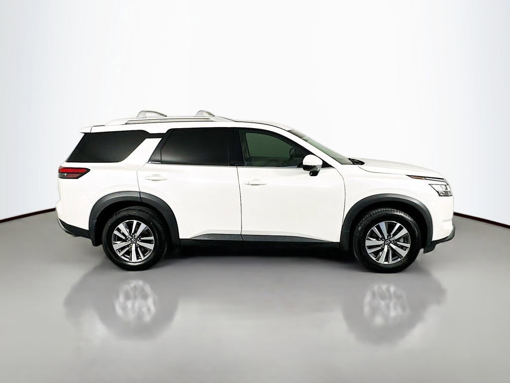 Used 2022 Nissan Pathfinder SL FWD image 8