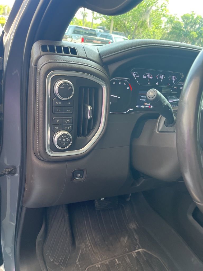 Used 2019 GMC Sierra 1500 SLT w/ SLT Premium Plus Package AWD/4WD image 18