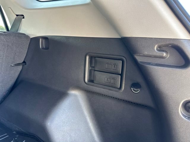 Used 2024 GMC Terrain AT4 w/ Infotainment Package II AWD/4WD image 41