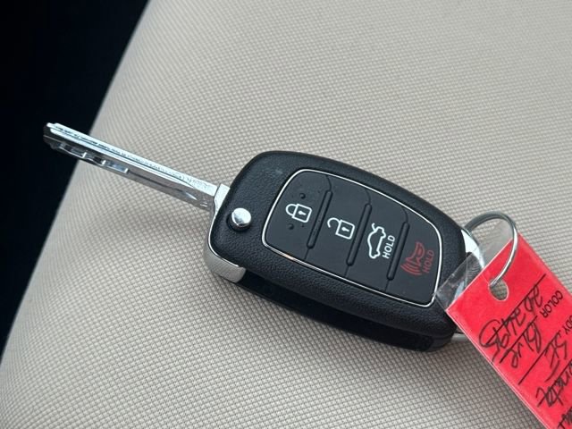 Used 2015 Hyundai Sonata SE image 29