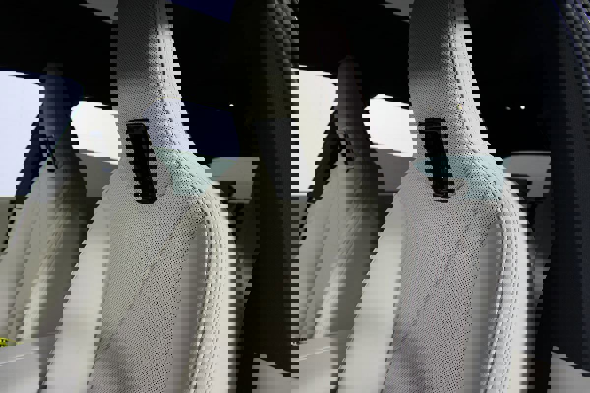 Used 2023 BMW iX xDrive50 w/ Sport Package image 36