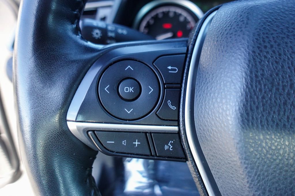 Used 2023 Toyota Camry XLE image 13