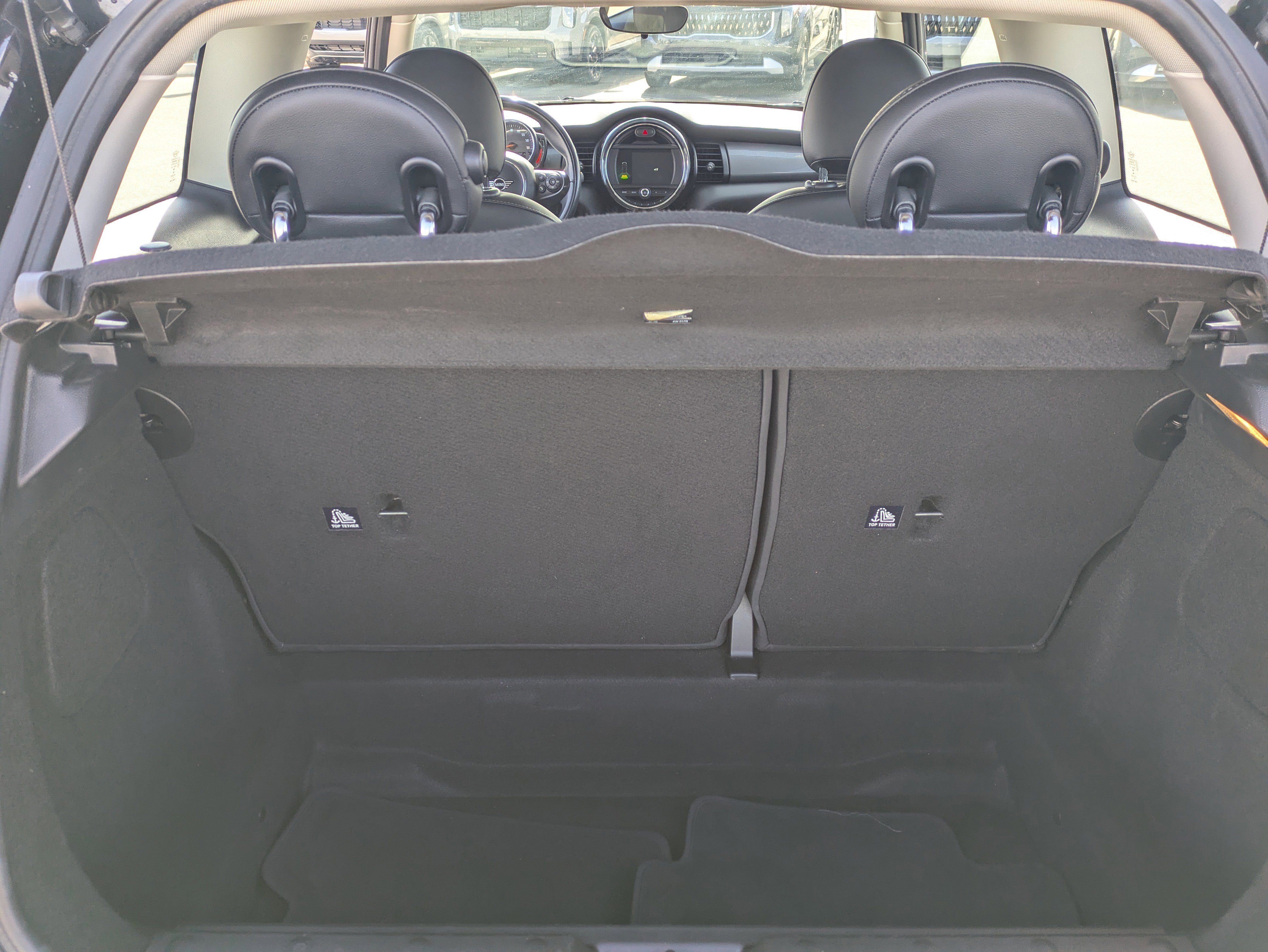 Used 2019 MINI Cooper 2-Door Hardtop image 10