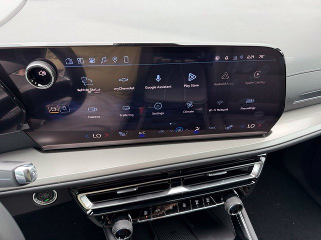 New 2027 Chevrolet Traverse LT w/ Driver Confidence Package FWD image 30