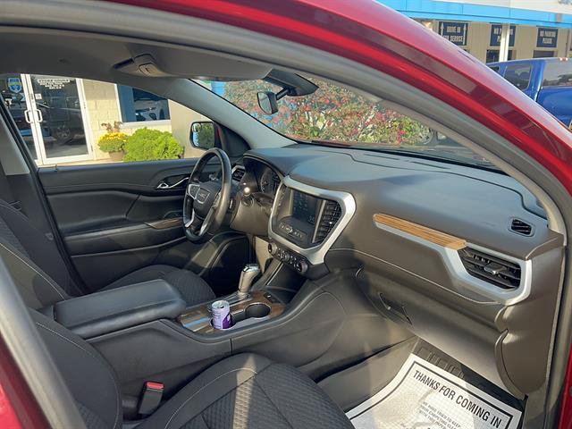 Used 2019 GMC Acadia SLE w/ LPO, Floor Liner Package FWD image 13