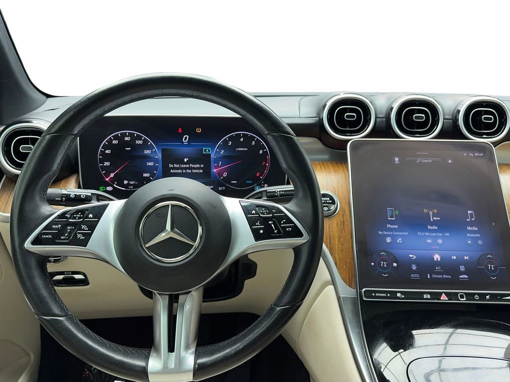 Used 2024 Mercedes-Benz GLC 300 4MATIC image 17