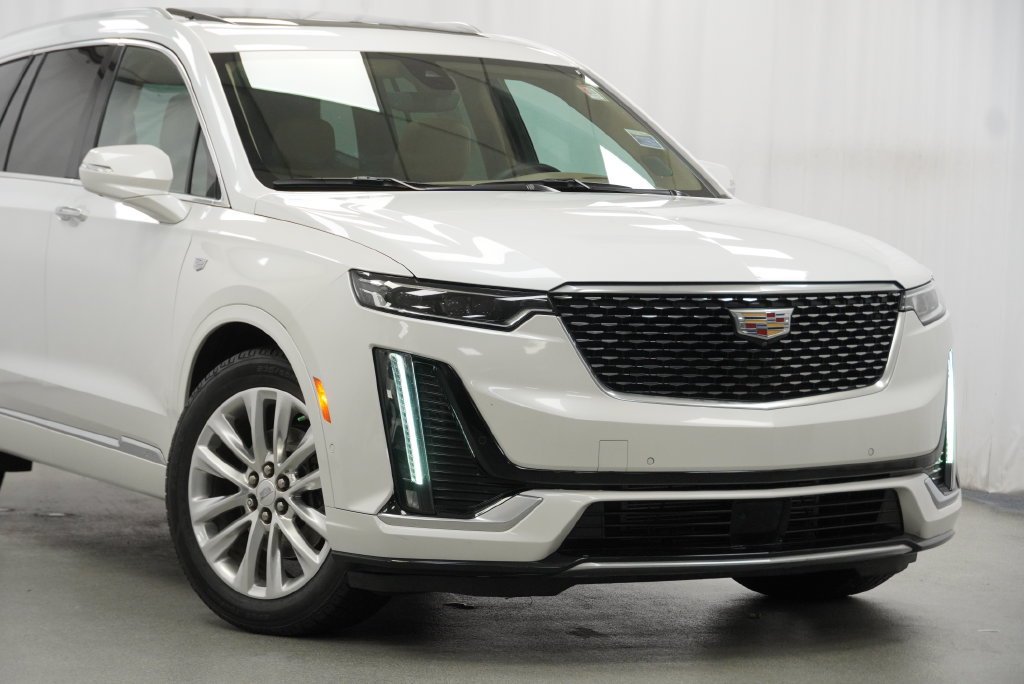 Used 2020 Cadillac XT6 Premium Luxury w/ Platinum Package FWD image 8
