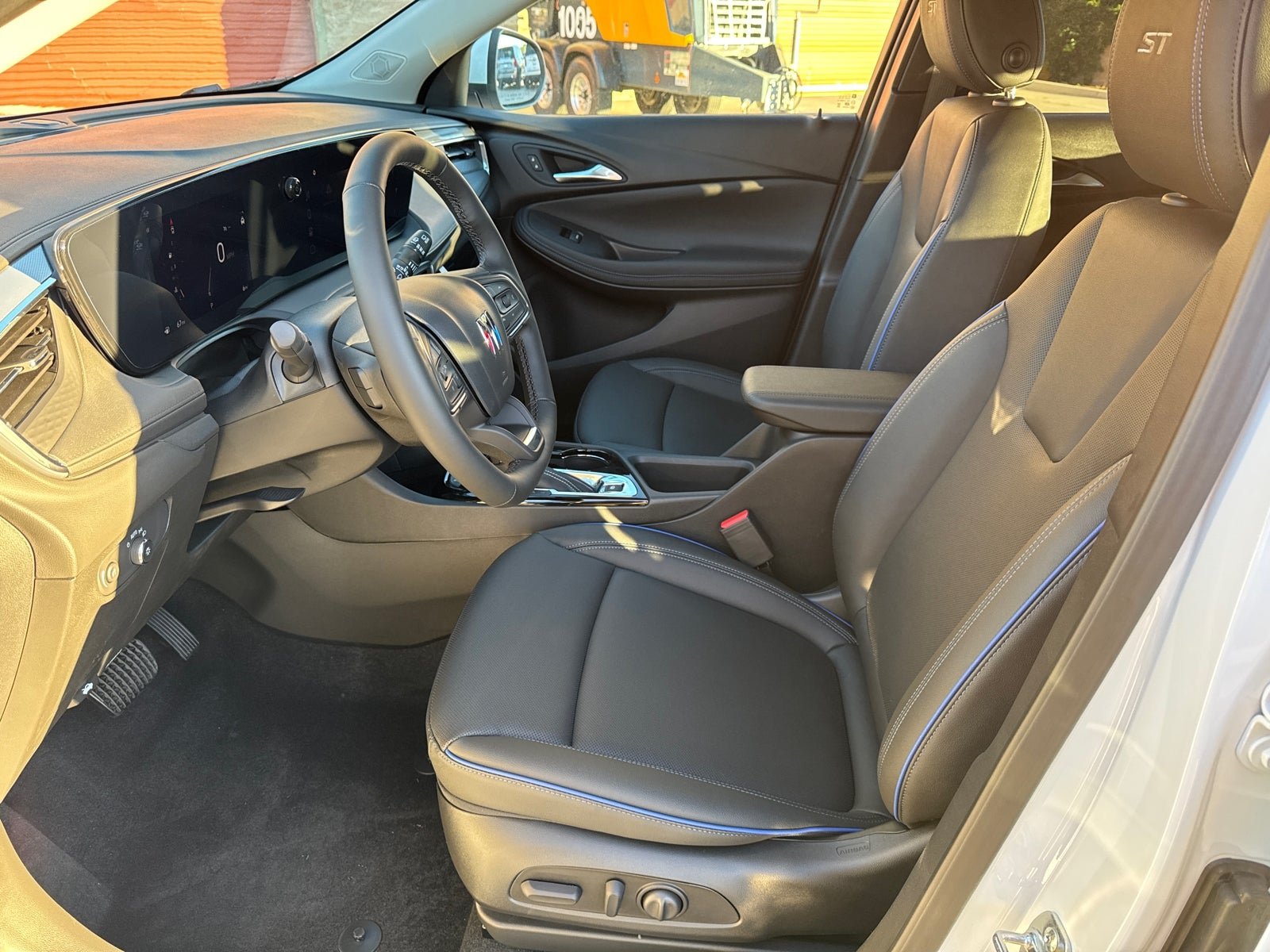 New 2026 Buick Encore GX Sport Touring w/ Comfort Package FWD image 25