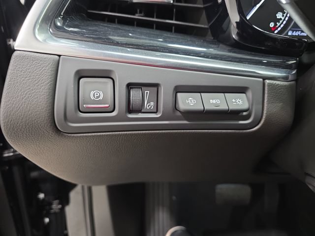 New 2026 Cadillac XT5 Premium Luxury w/ LPO, ONYX Package FWD image 22