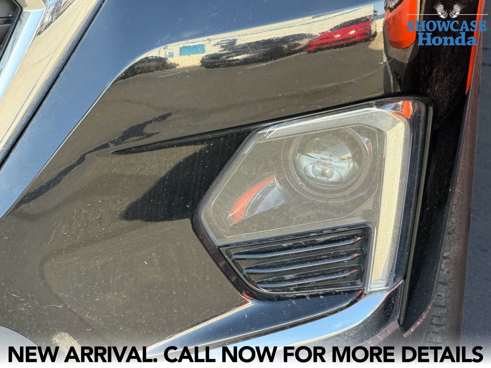 Used 2022 Chevrolet Traverse LT FWD image 11
