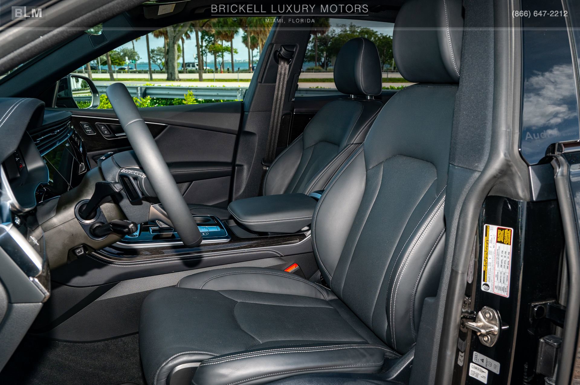 Used 2025 Audi Q8 Prestige image 9