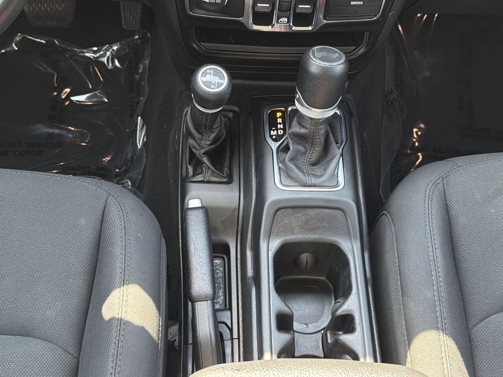 Used 2022 Jeep Wrangler Unlimited Sport image 21