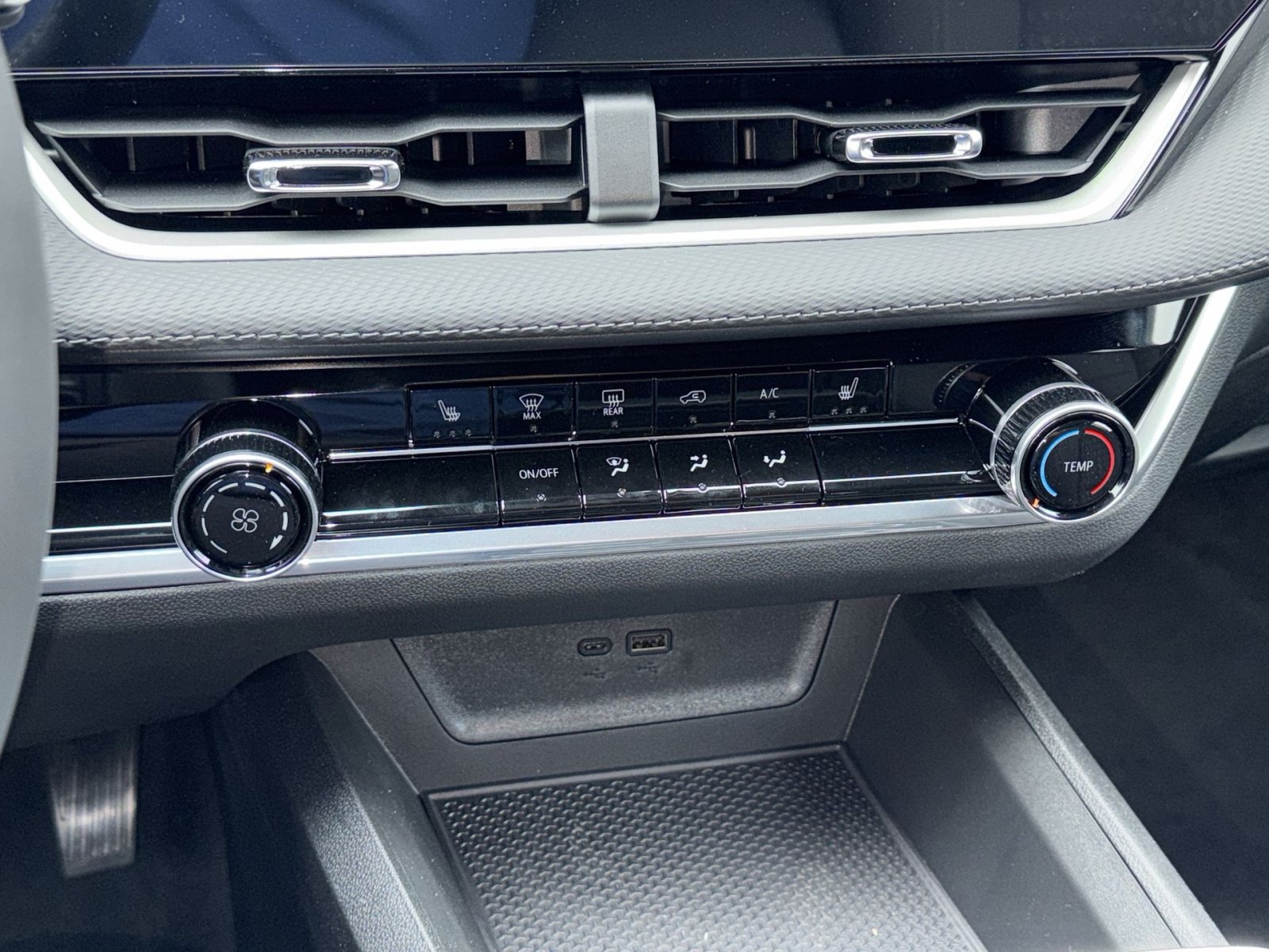 New 2026 Chevrolet Equinox LT FWD image 21