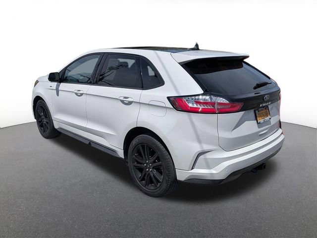 Used 2022 Ford Edge ST-Line w/ Class II Trailer Tow Package AWD/4WD image 3
