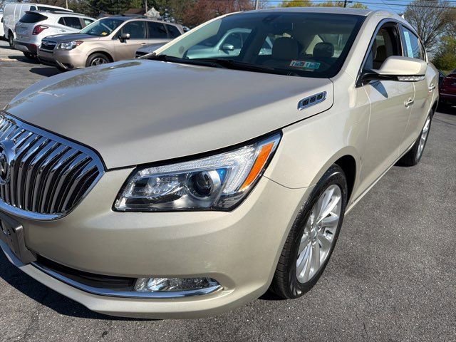 Used 2015 Buick LaCrosse Leather image 3