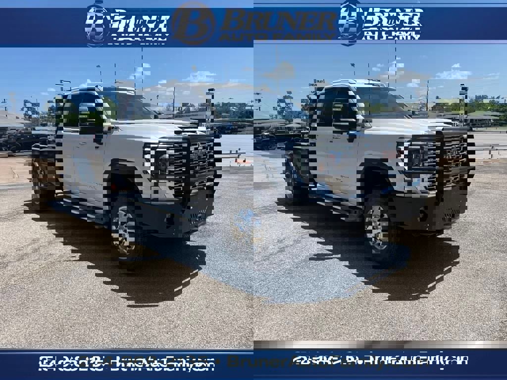 Used 2024 GMC Sierra 3500 Denali w/ Denali Reserve Package image 3