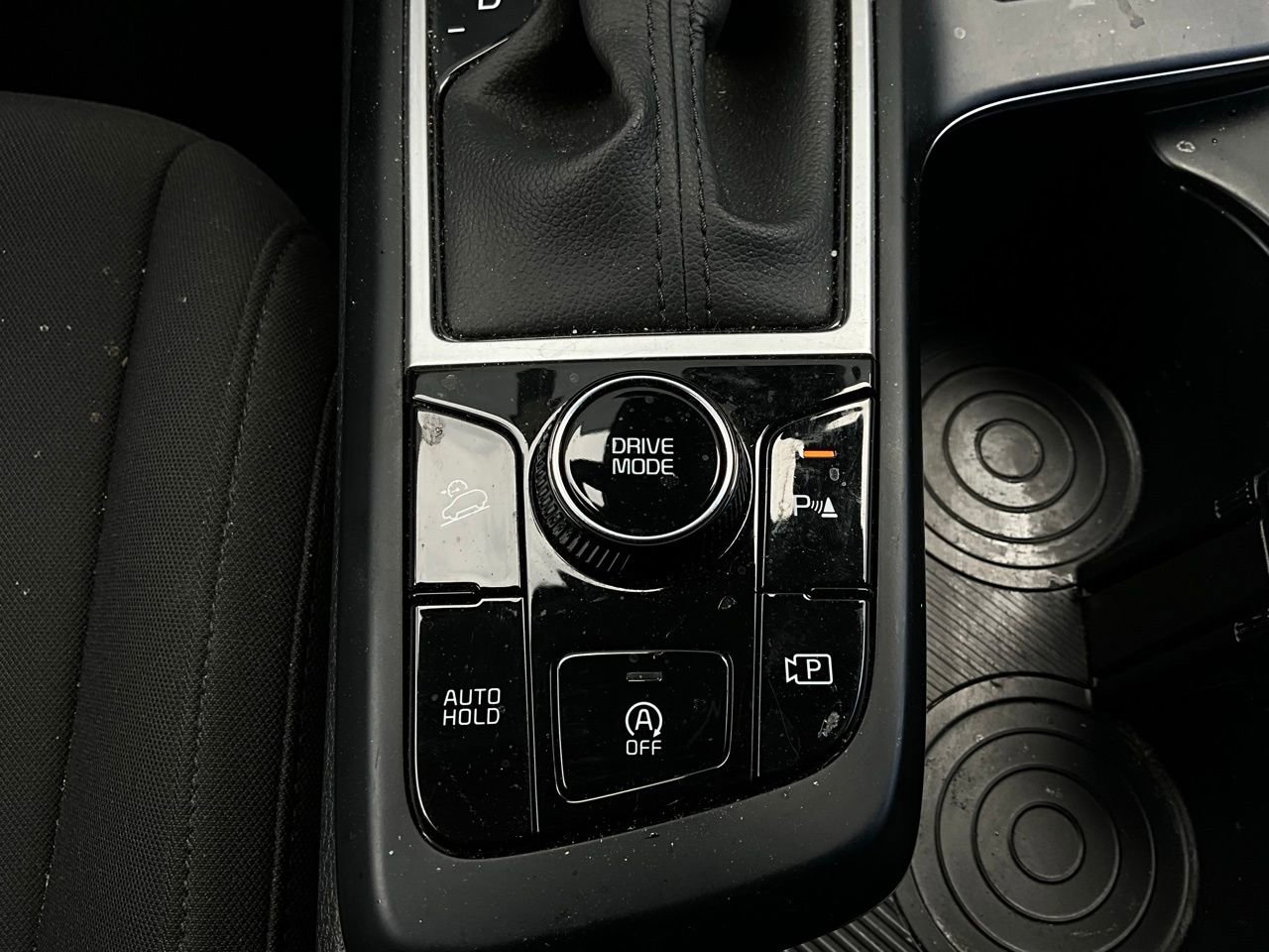 Used 2025 Kia Sportage LX image 21