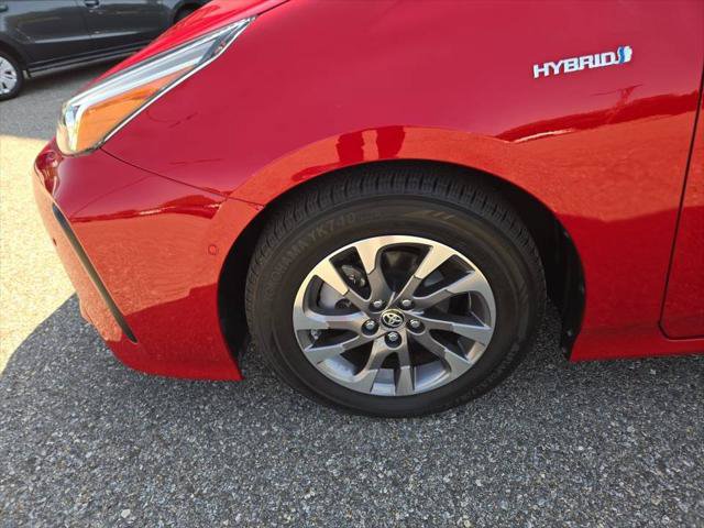 Used 2019 Toyota Prius Limited w/ Premium Convenience Package FWD image 5