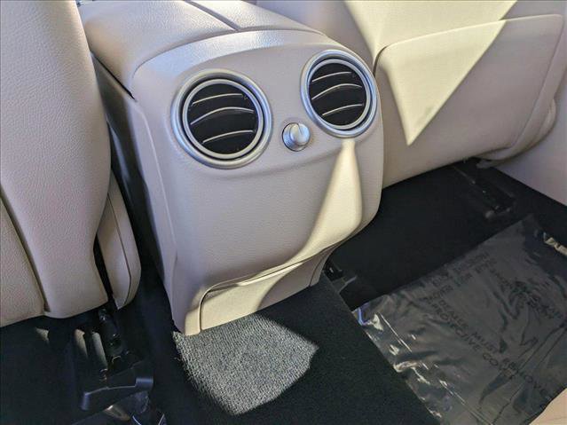 Used 2021 Mercedes-Benz GLC 300 GLC 300 w/ Premium Package image 17