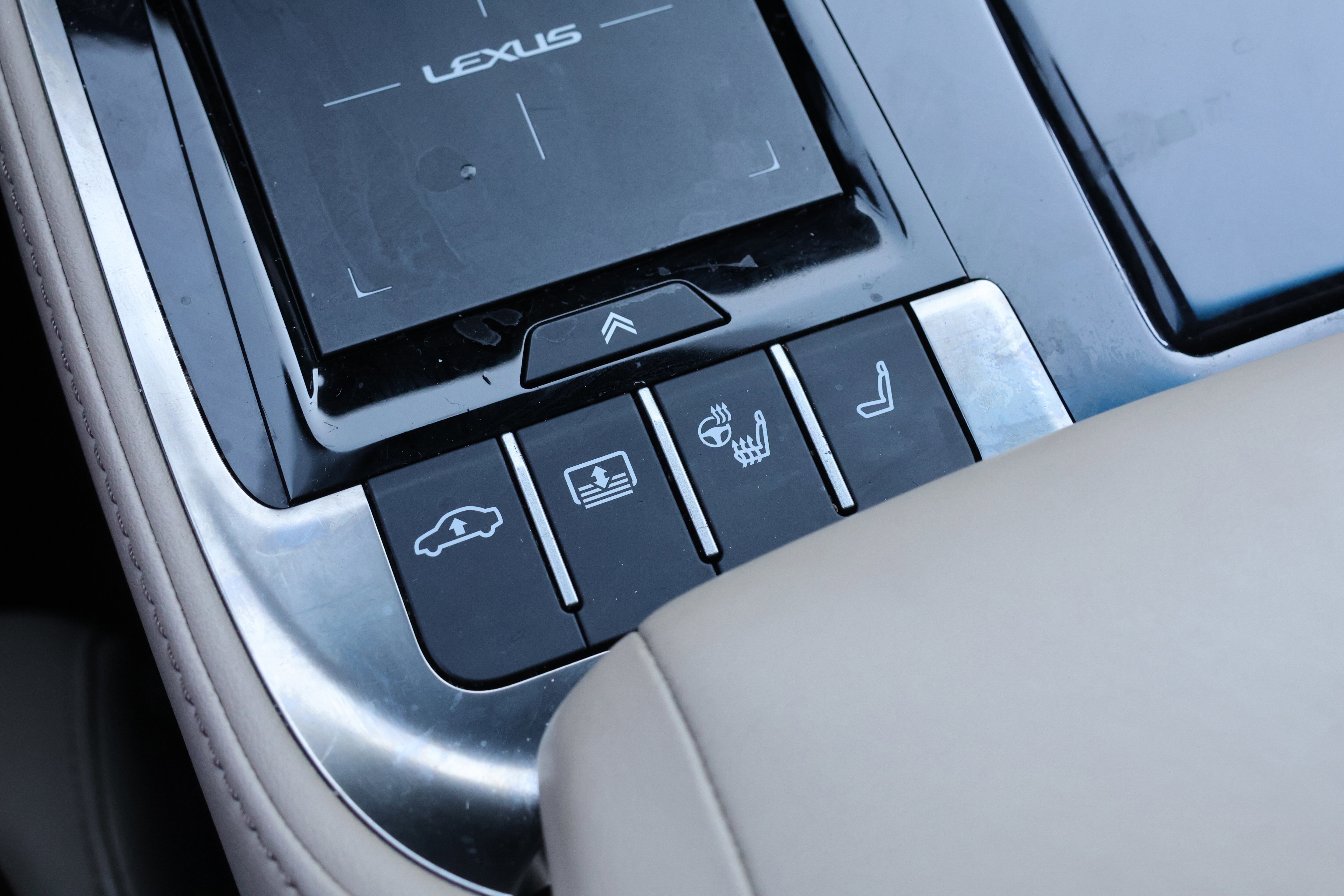 Used 2022 Lexus LS 500 500 image 30