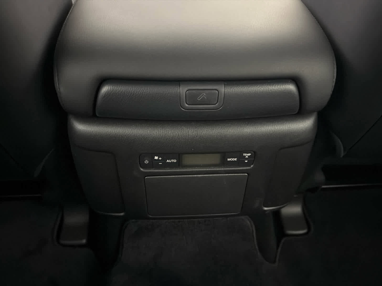Certified 2024 Nissan Armada SV w/ Cargo Package AWD/4WD image 22