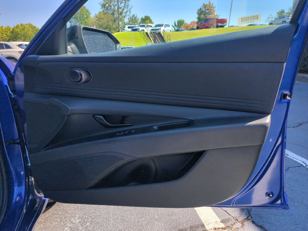 Used 2026 Hyundai Elantra Sport FWD image 32