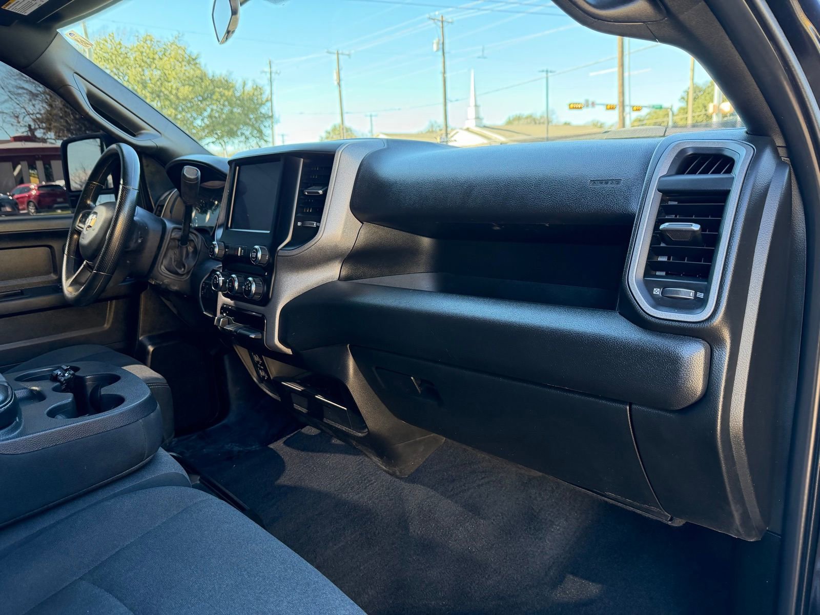 Used 2024 RAM 2500 Tradesman w/ Chrome Appearance Group image 17