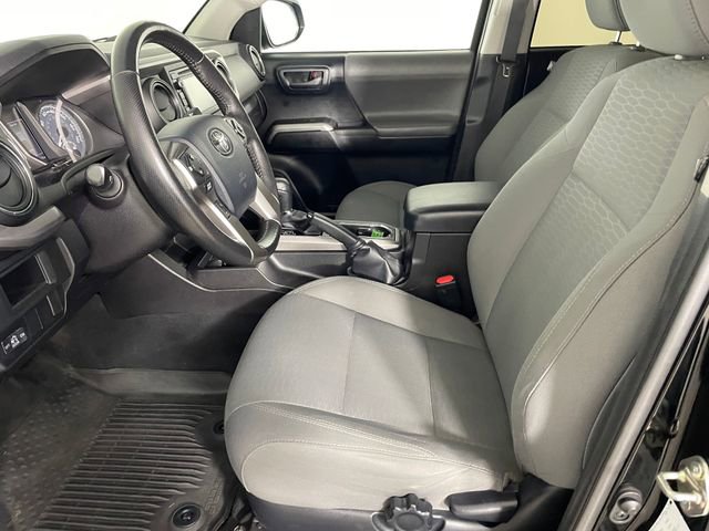 Used 2016 Toyota Tacoma SR5 w/ SR5 Appearance Package (SN) image 2